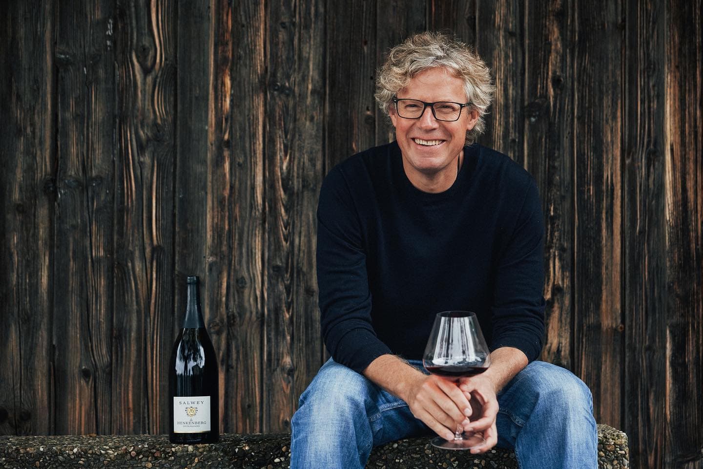 Weingut Salwey reflective winery image